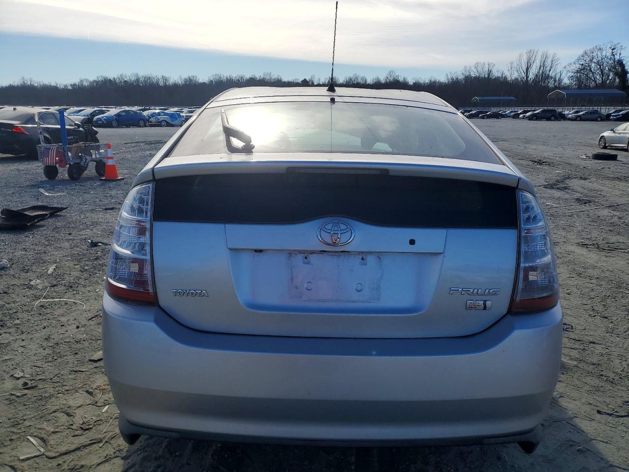 2008 TOYOTA PRIUS photo 6