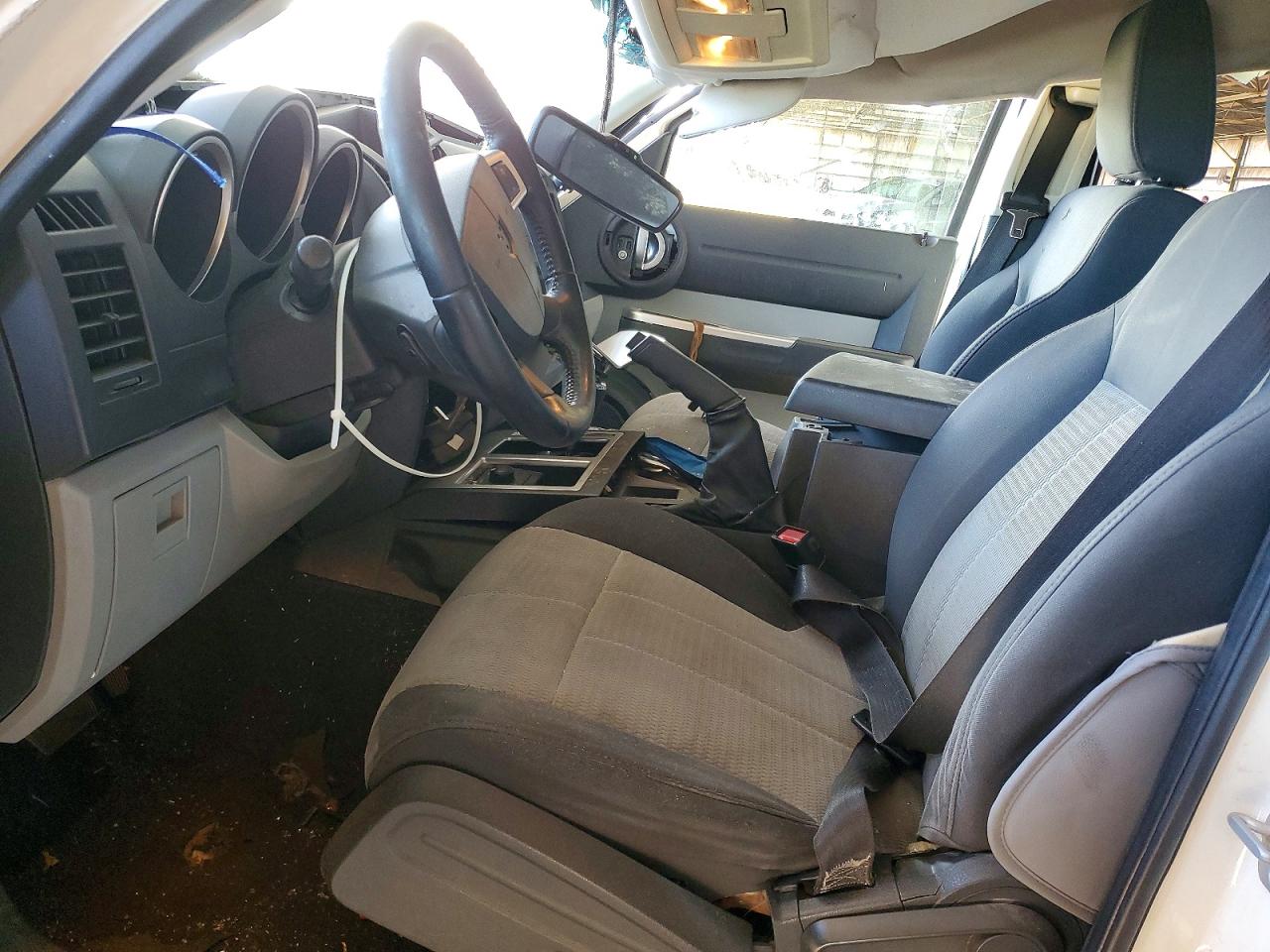 2008 DODGE NITRO SLT photo 13