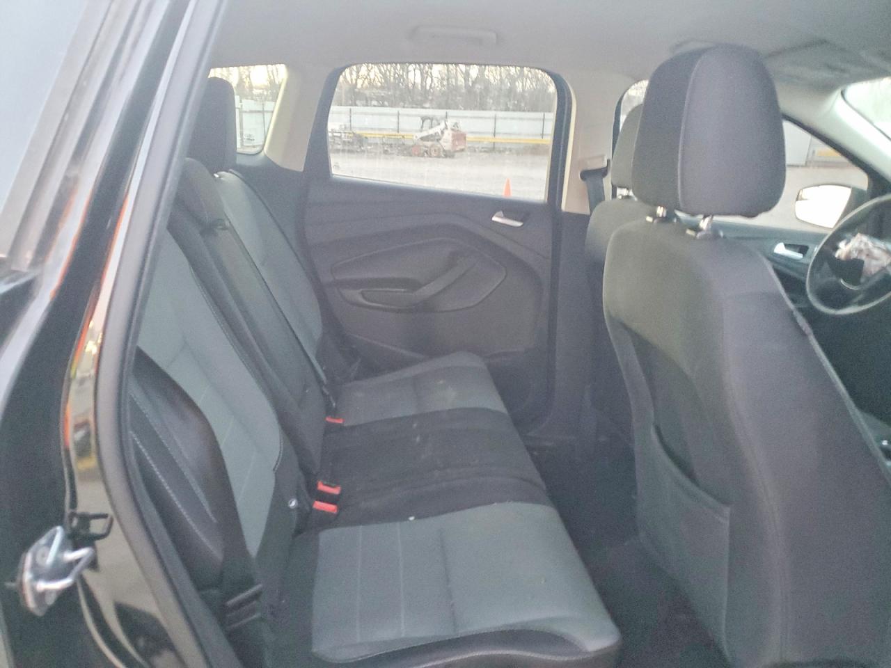 2016 FORD ESCAPE SE photo 10