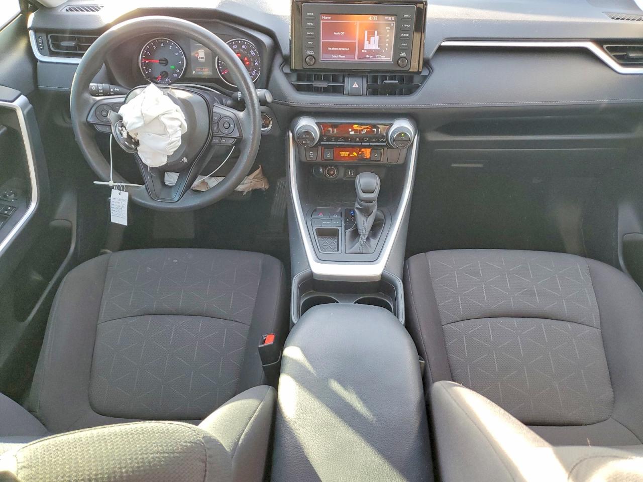 2019 TOYOTA RAV4 XLE photo 15