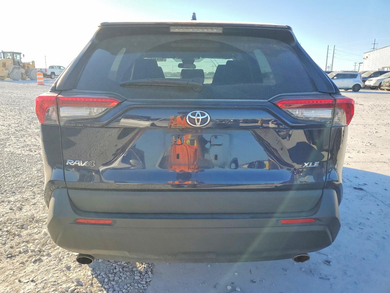 2019 TOYOTA RAV4 XLE photo 11