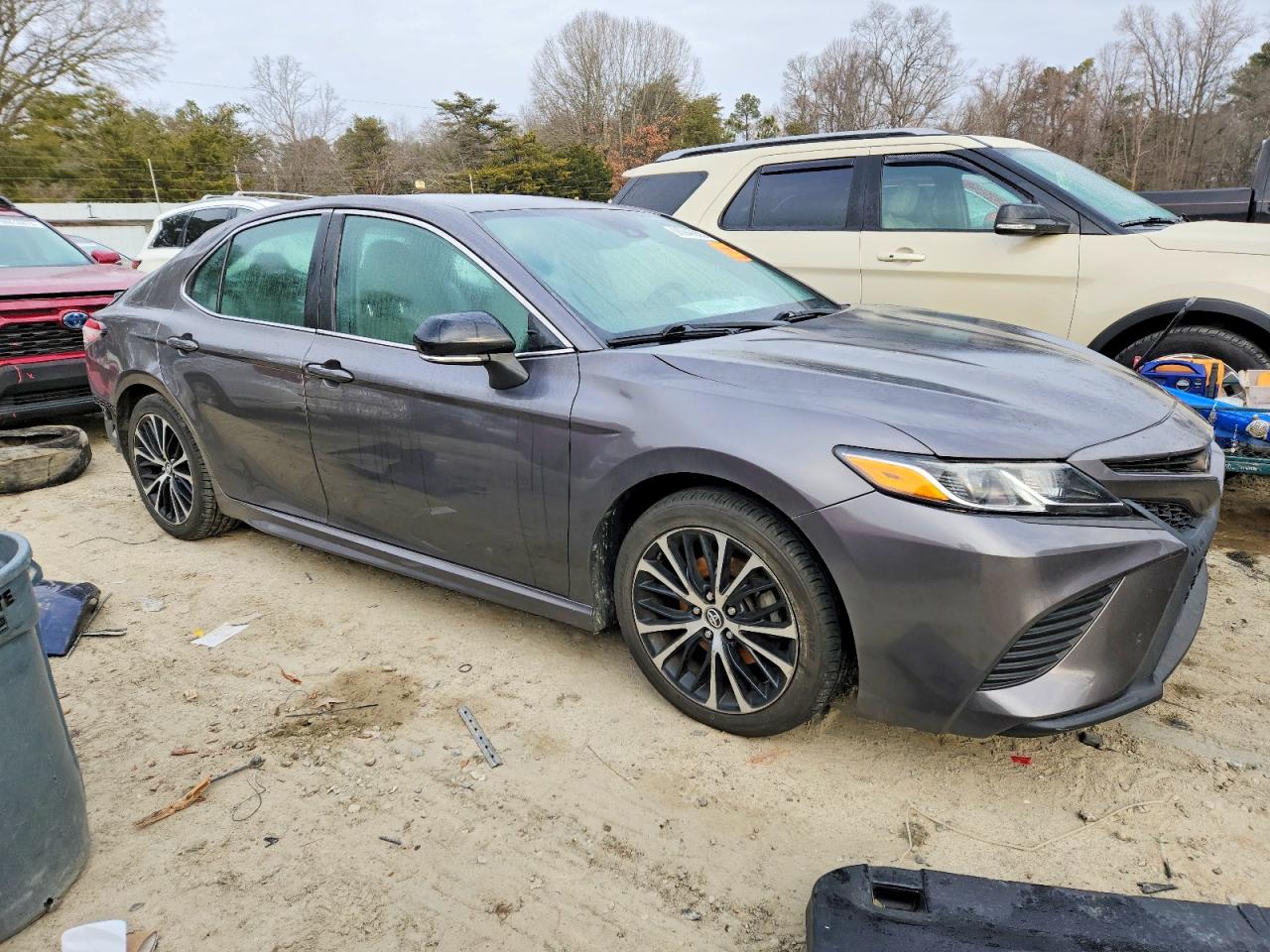 2019 TOYOTA CAMRY L photo 4