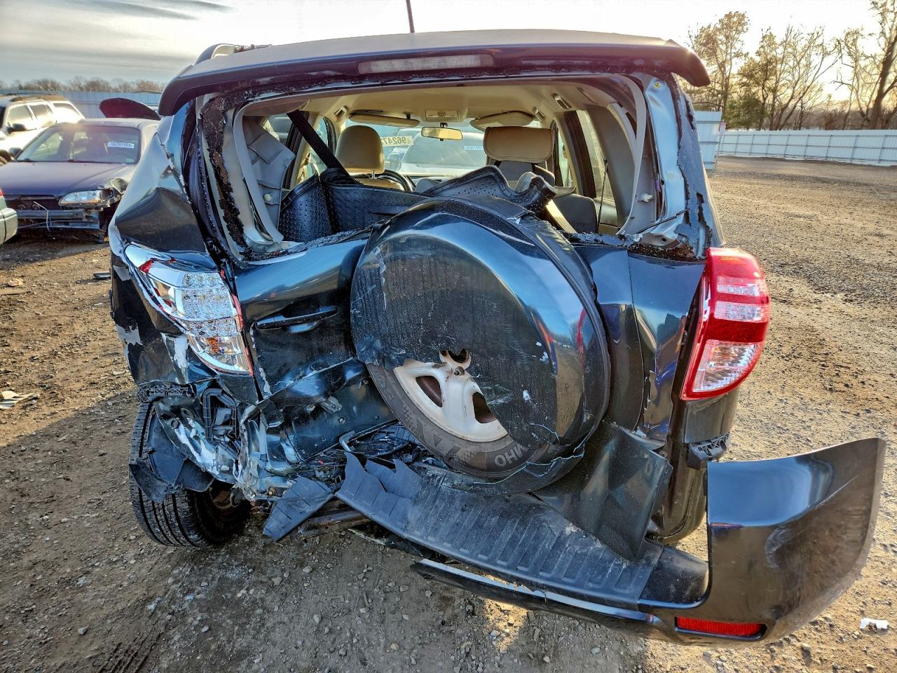 2011 TOYOTA RAV4 photo 6