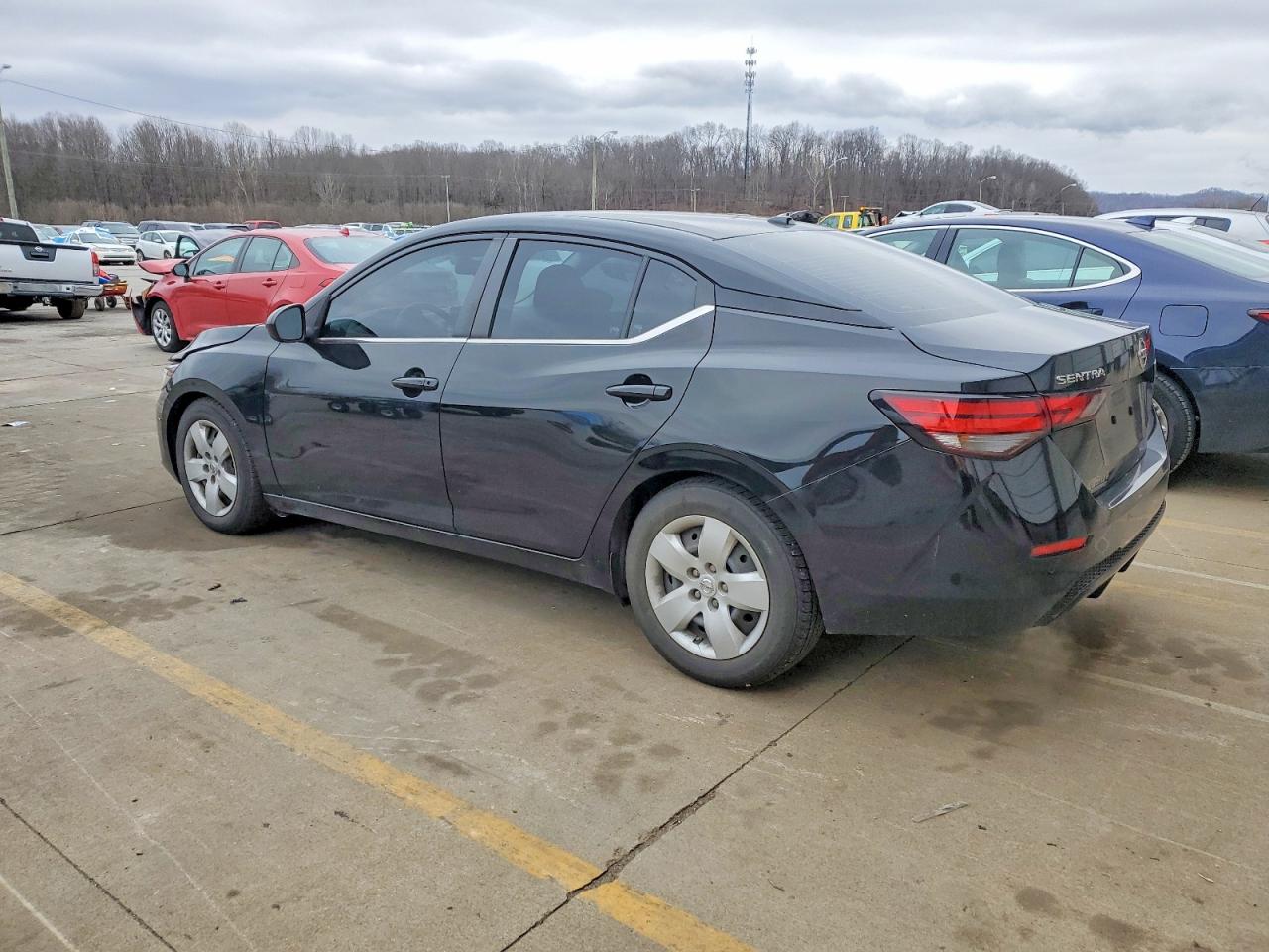 2022 NISSAN SENTRA SV photo 2