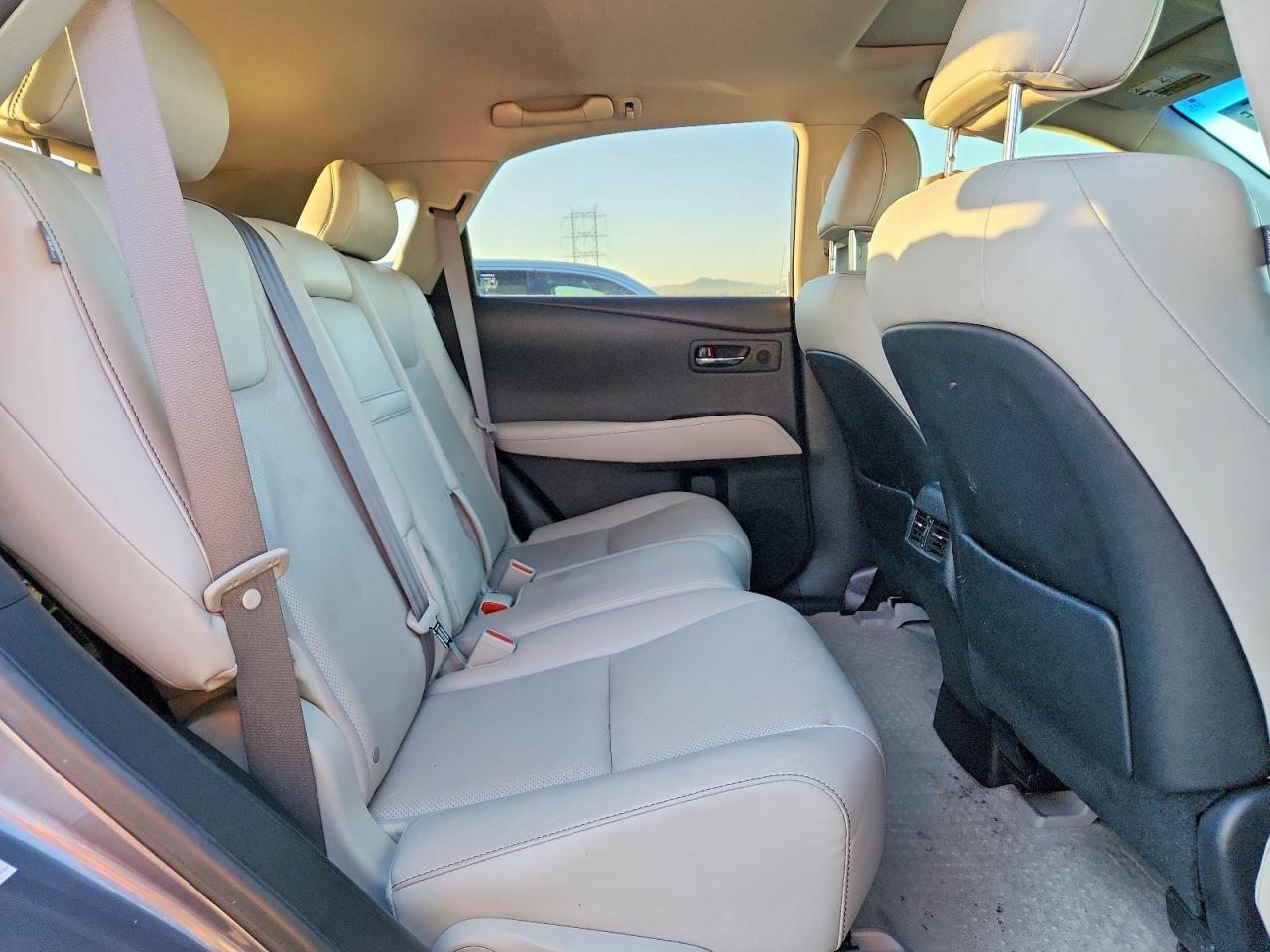 2015 LEXUS RX photo 11