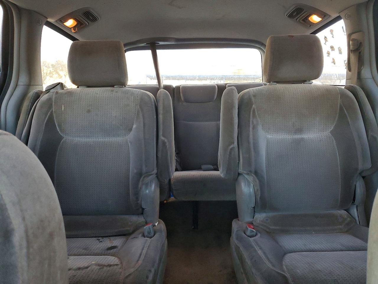2006 TOYOTA SIENNA LE 7 PASSENGER photo 19