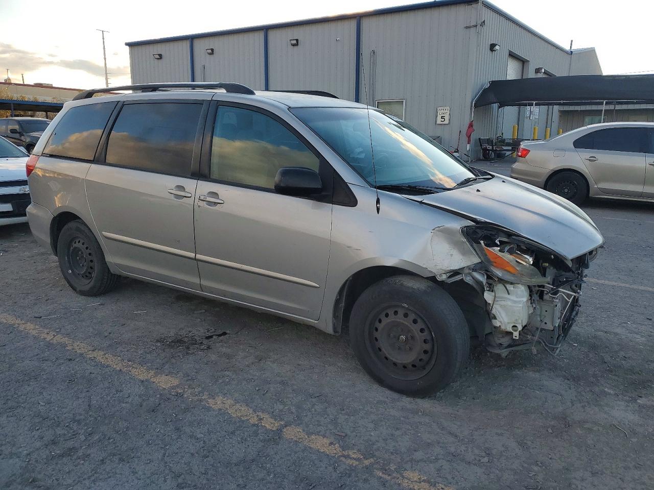 2006 TOYOTA SIENNA LE 7 PASSENGER photo 7