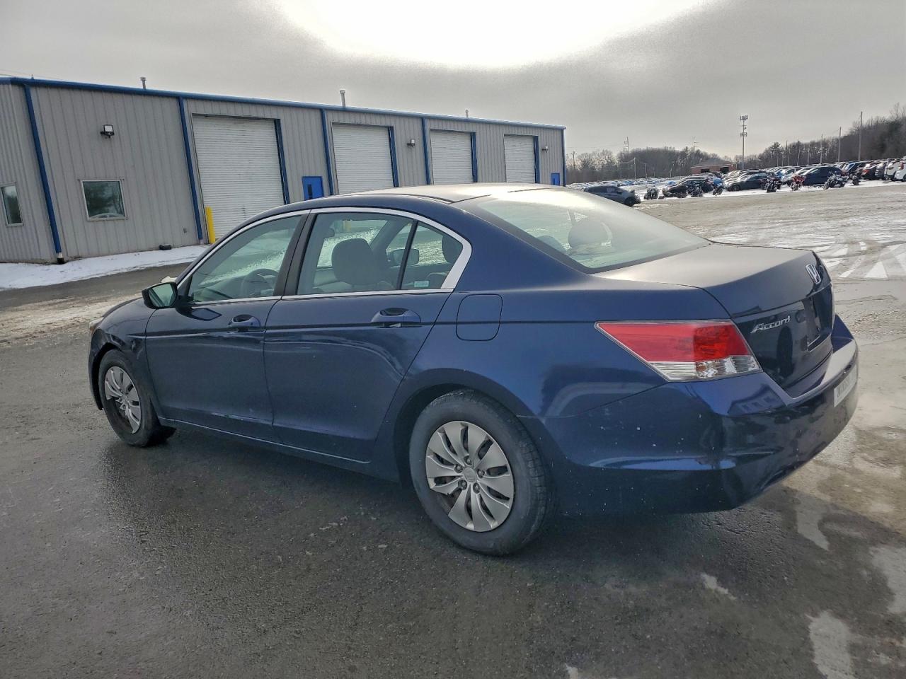 2009 HONDA ACCORD LX photo 2