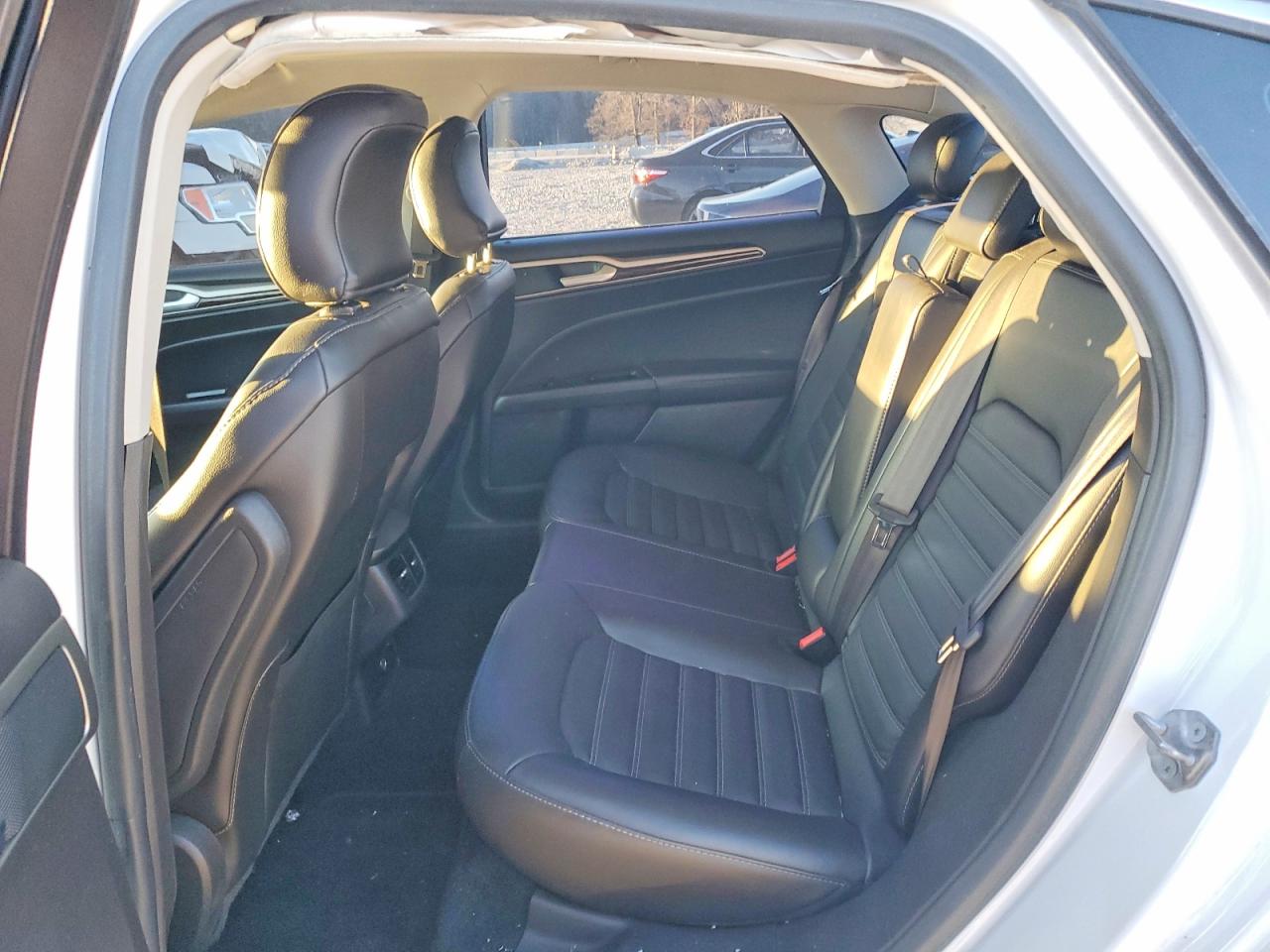 2016 FORD FUSION SE photo 10