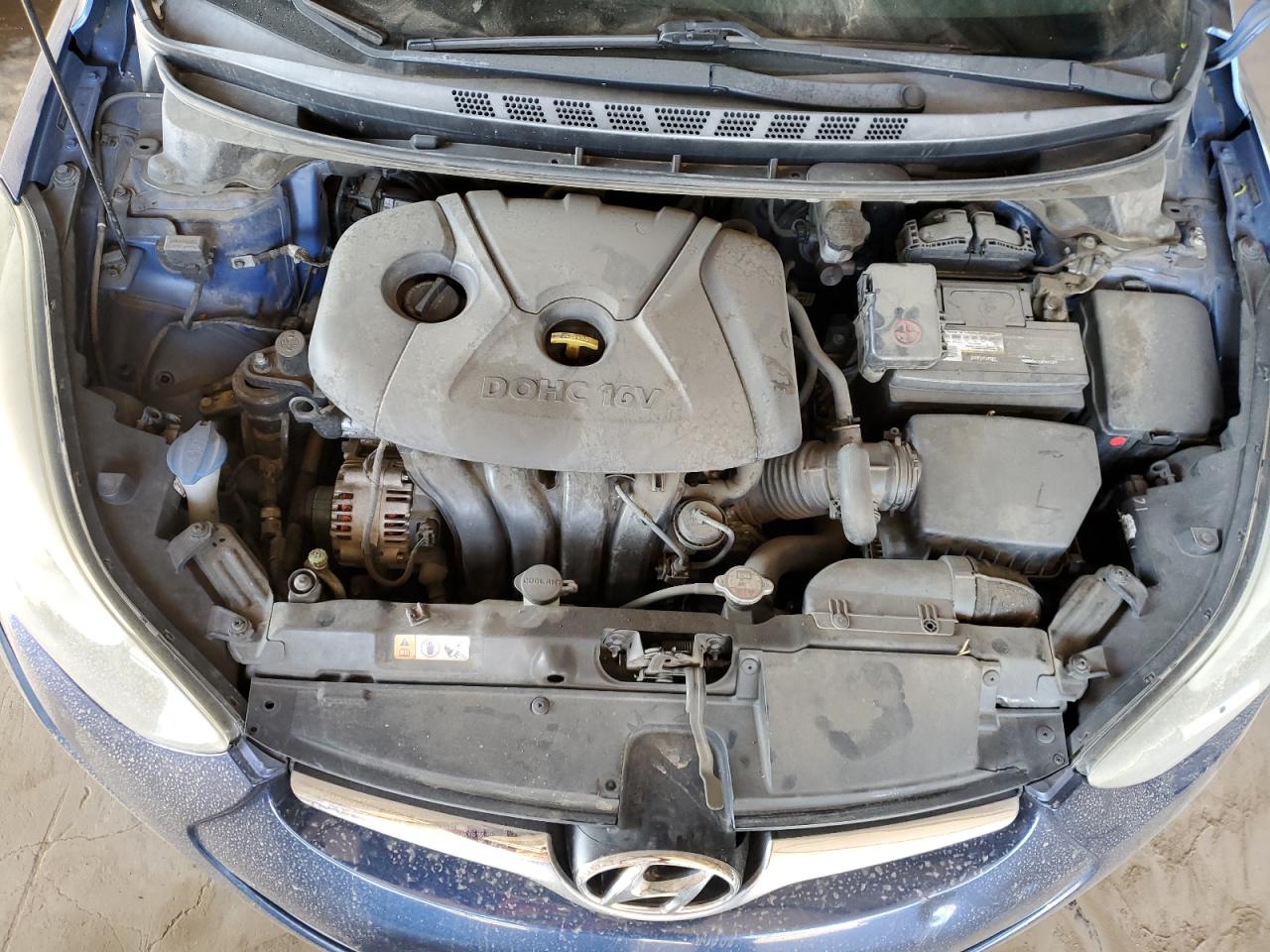 2015 HYUNDAI ELANTRA photo 11