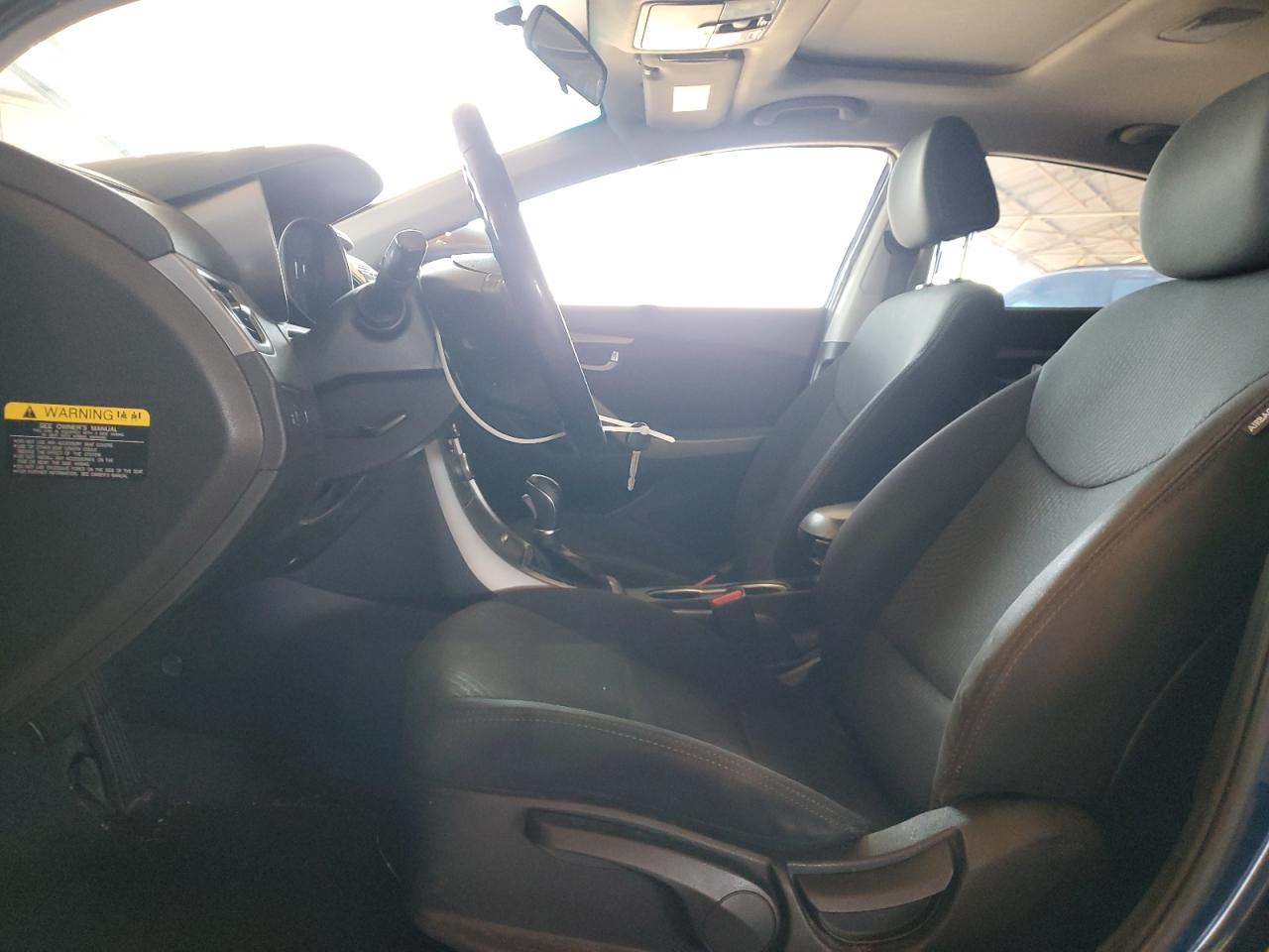 2015 HYUNDAI ELANTRA photo 7