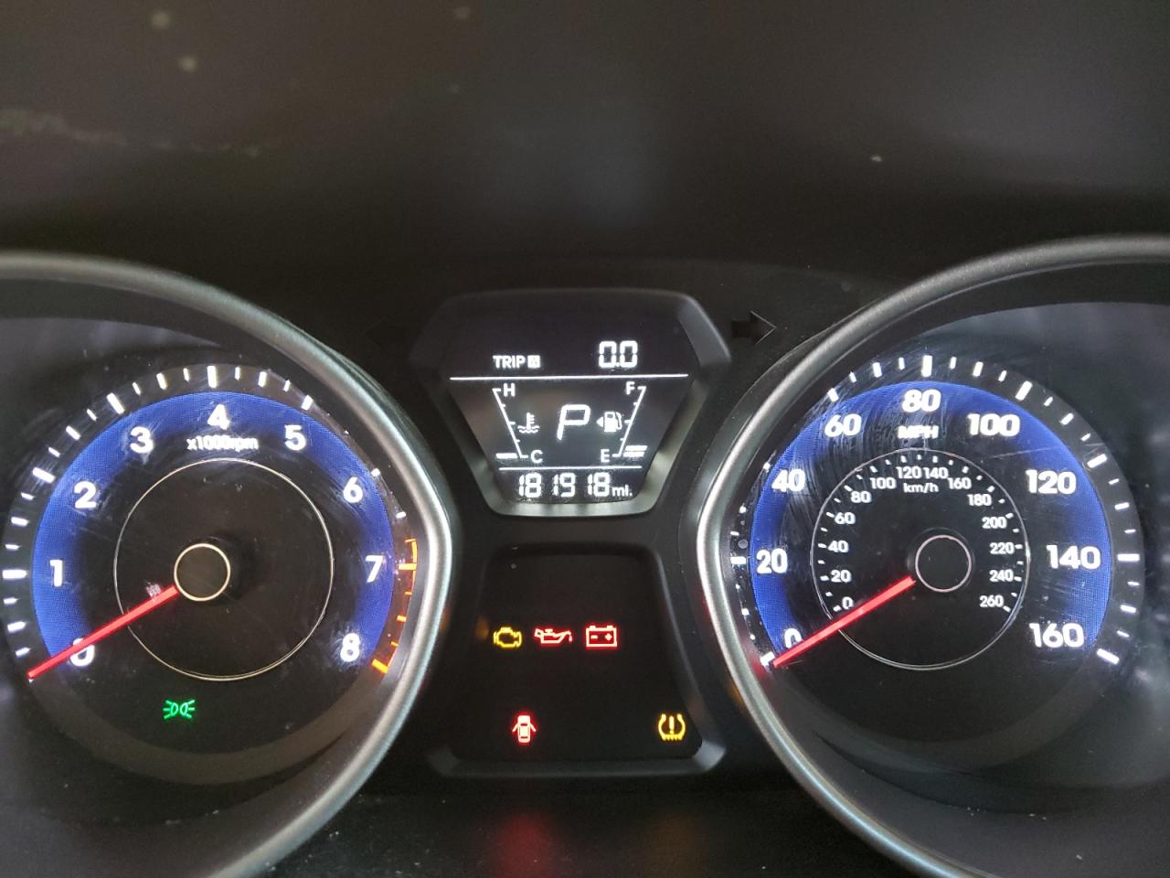 2015 HYUNDAI ELANTRA photo 9