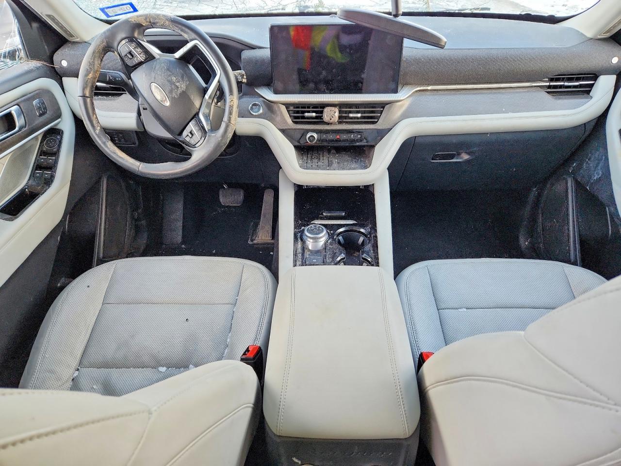 2025 FORD EXPLORER PLATINUM photo 8