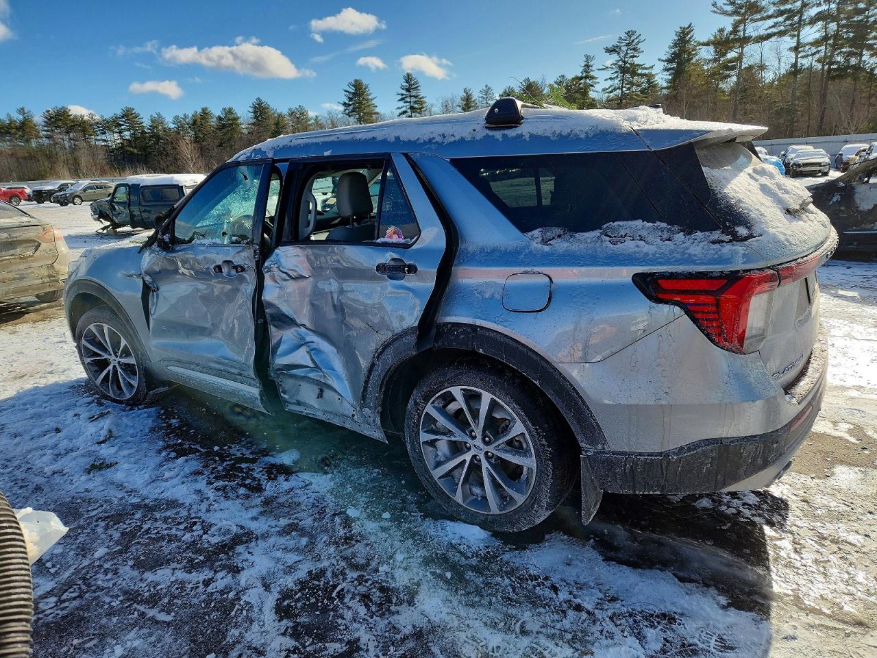 2025 FORD EXPLORER PLATINUM photo 2