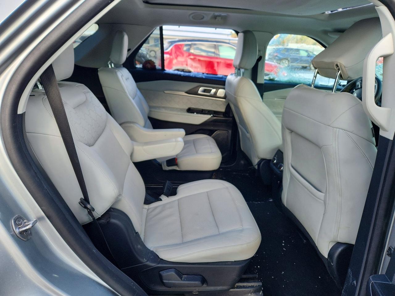 2025 FORD EXPLORER PLATINUM photo 10