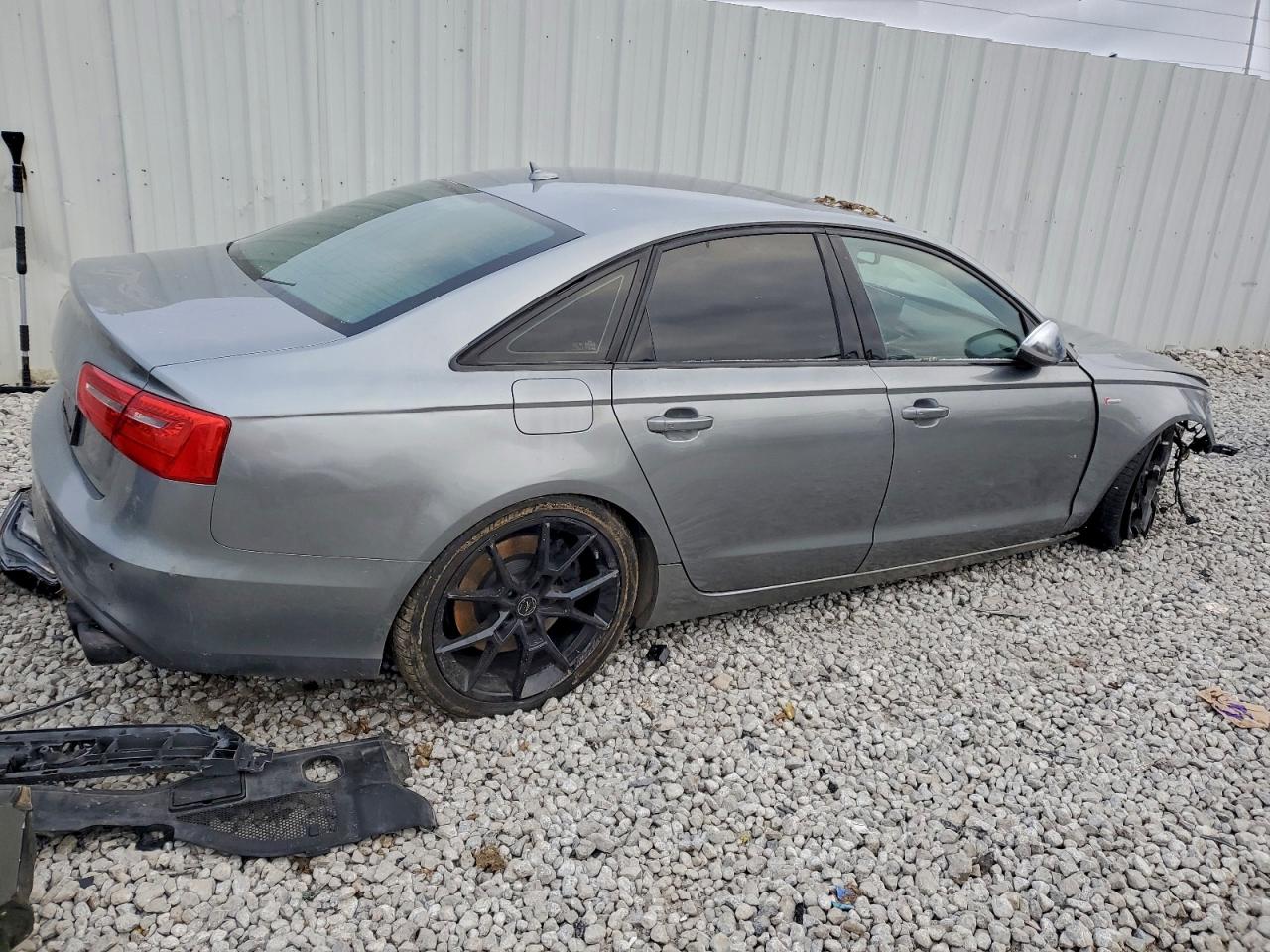 2014 AUDI S6 photo 3