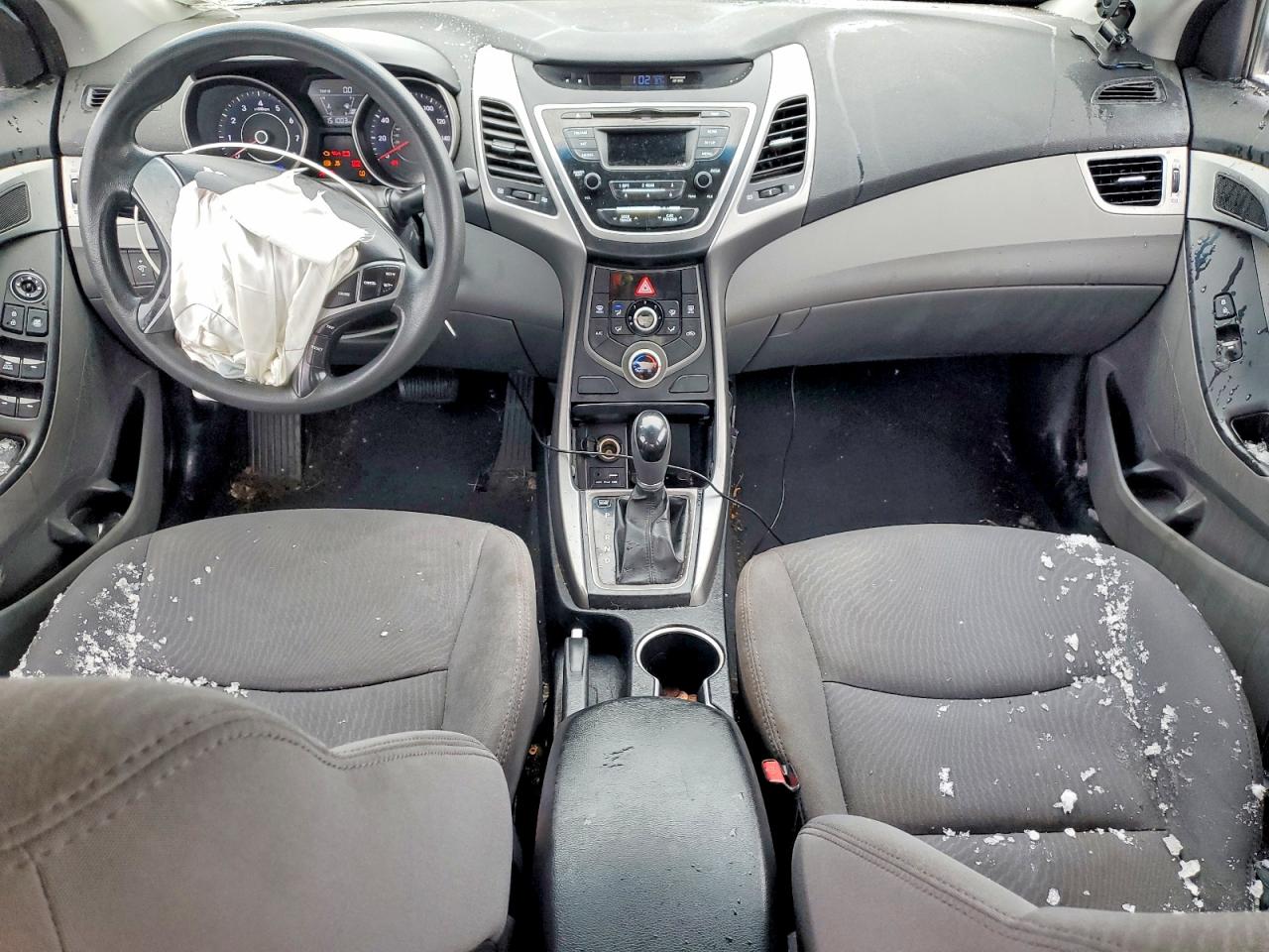 2016 HYUNDAI ELANTRA SE photo 8