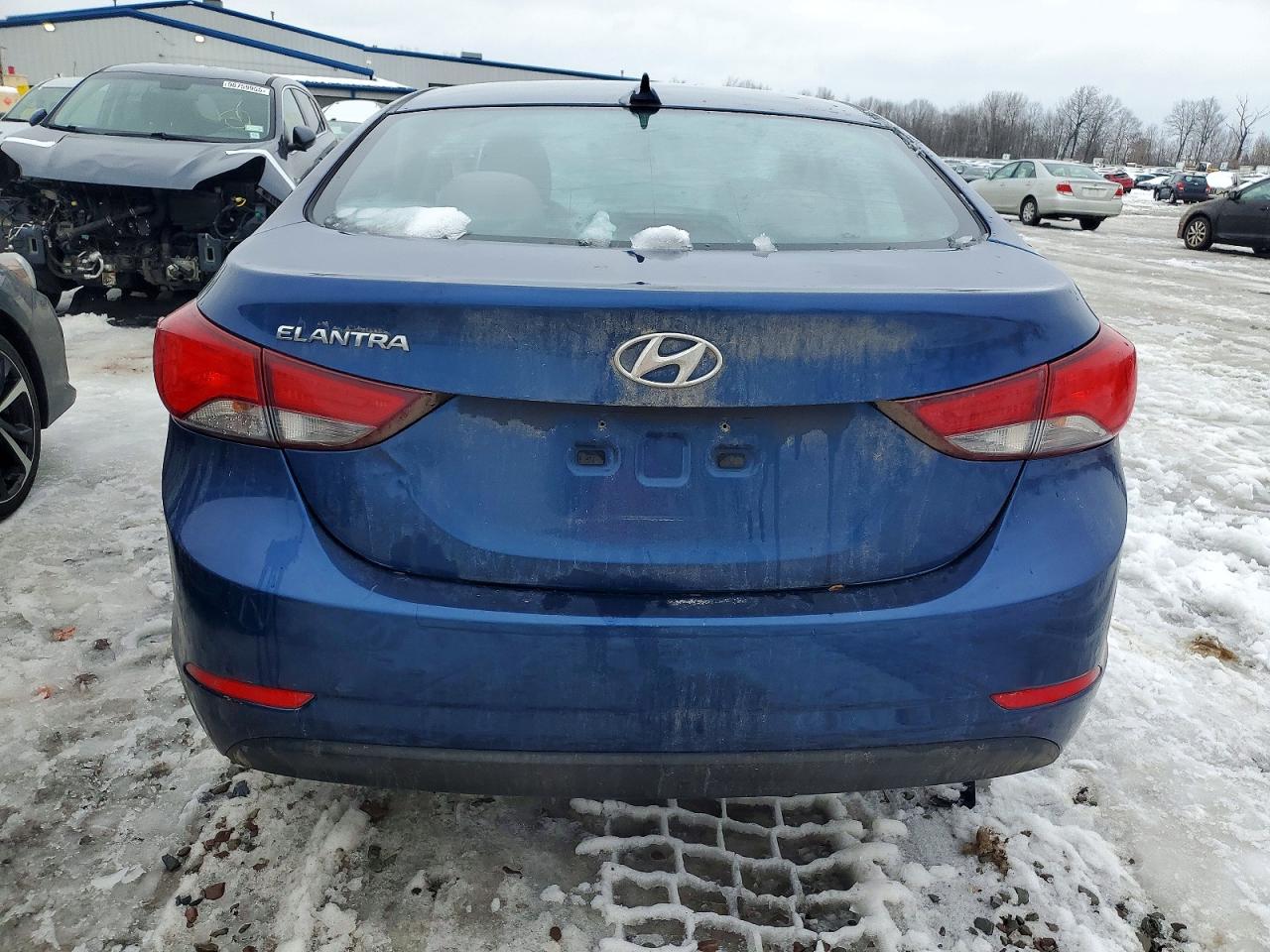 2016 HYUNDAI ELANTRA SE photo 6