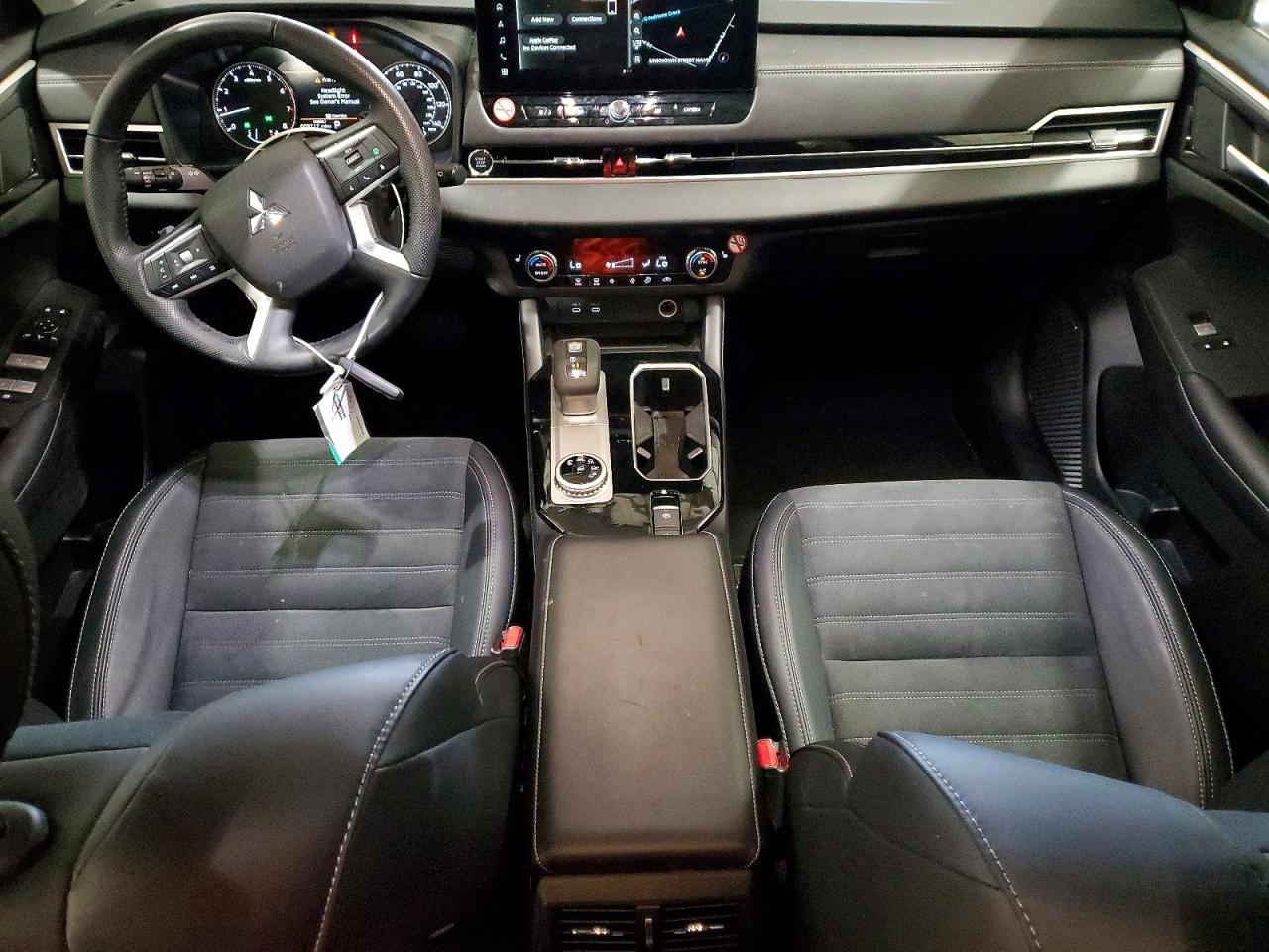 2025 MITSUBISHI OUTLANDER SE photo 8
