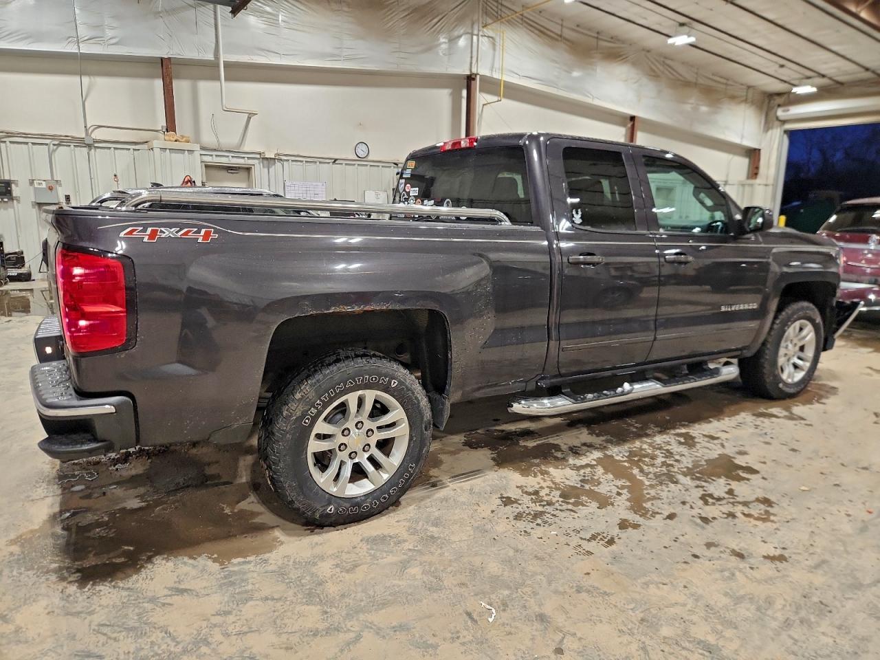 2016 CHEVROLET SILVERADO K1500 LT photo 3