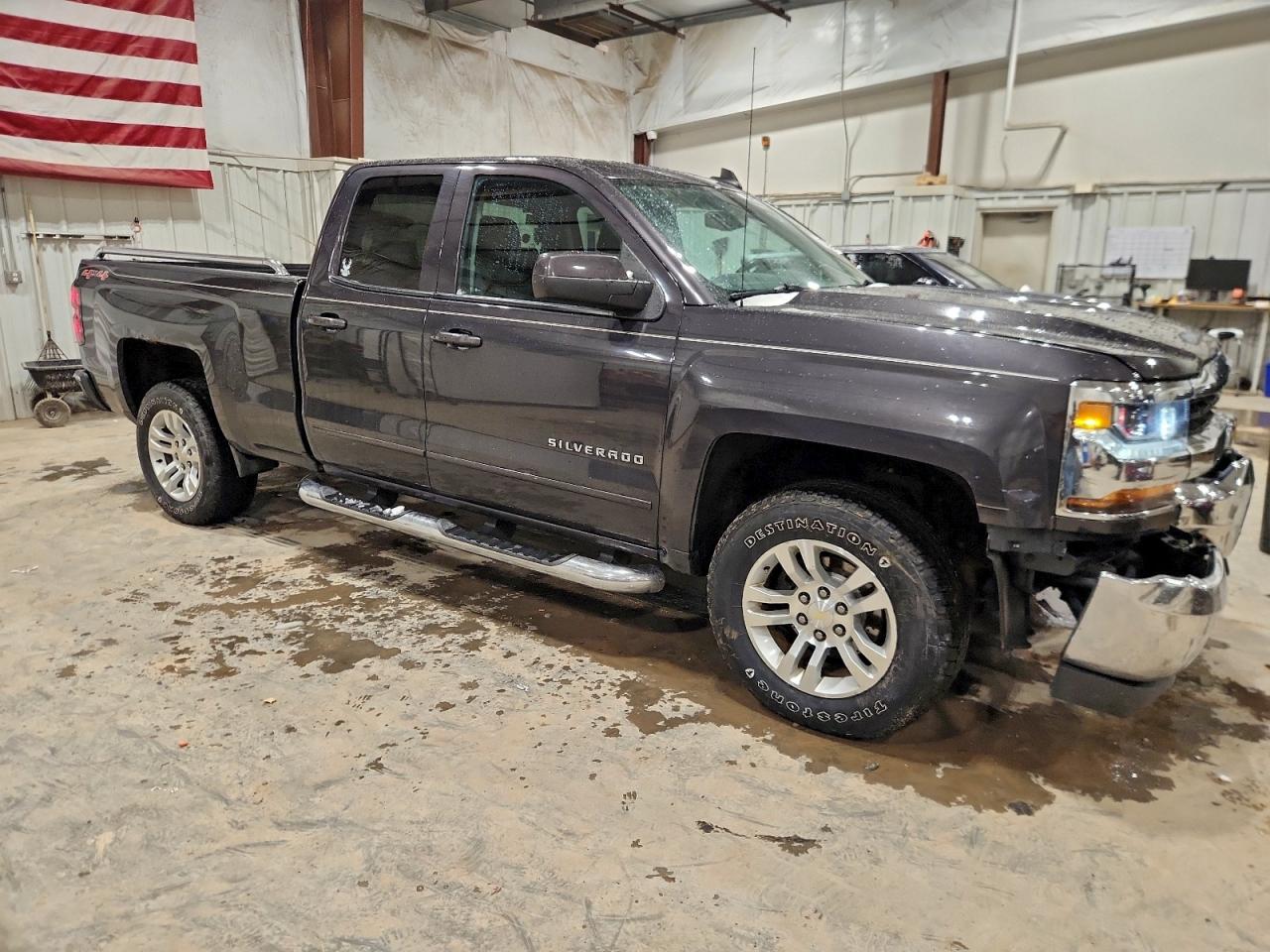 2016 CHEVROLET SILVERADO K1500 LT photo 4