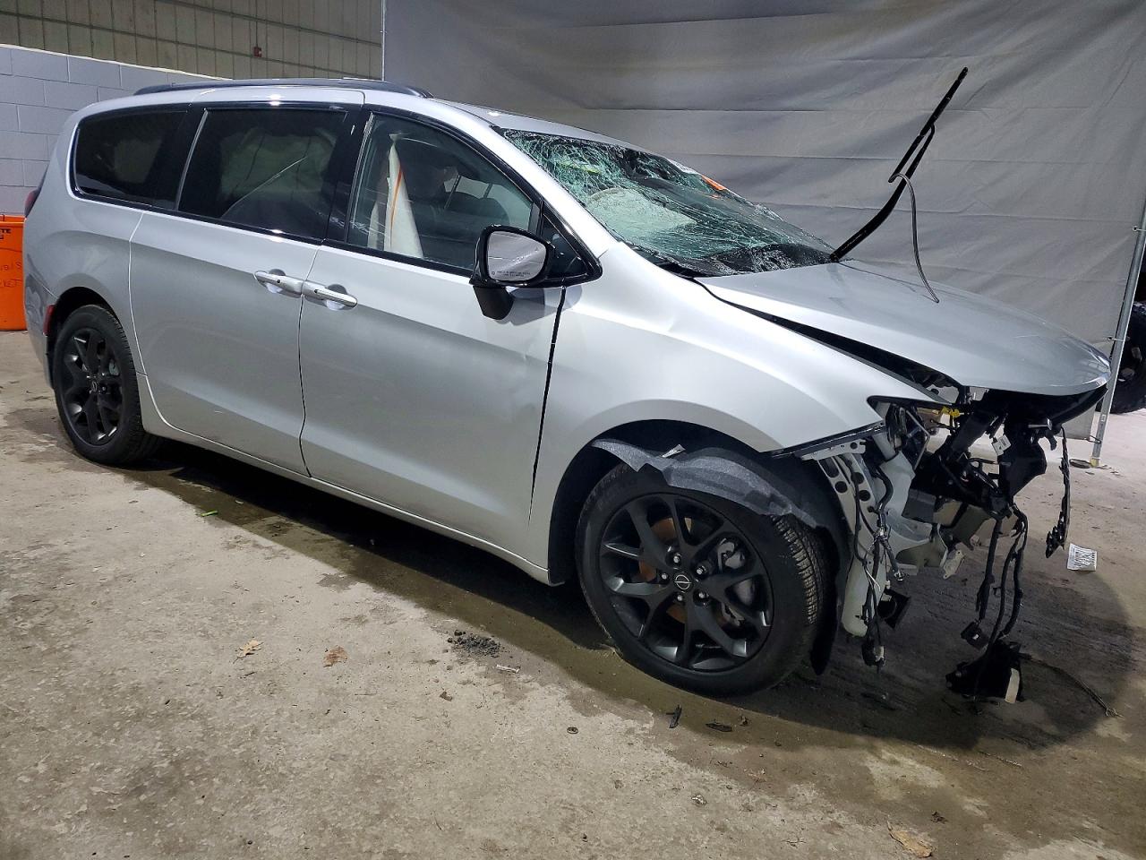 2026 CHRYSLER PACIFICA LIMITED photo 4