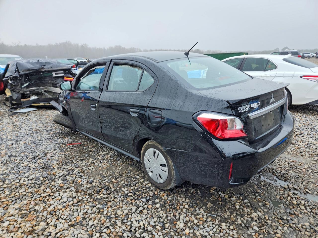 2024 MITSUBISHI MIRAGE G4 ES photo 2