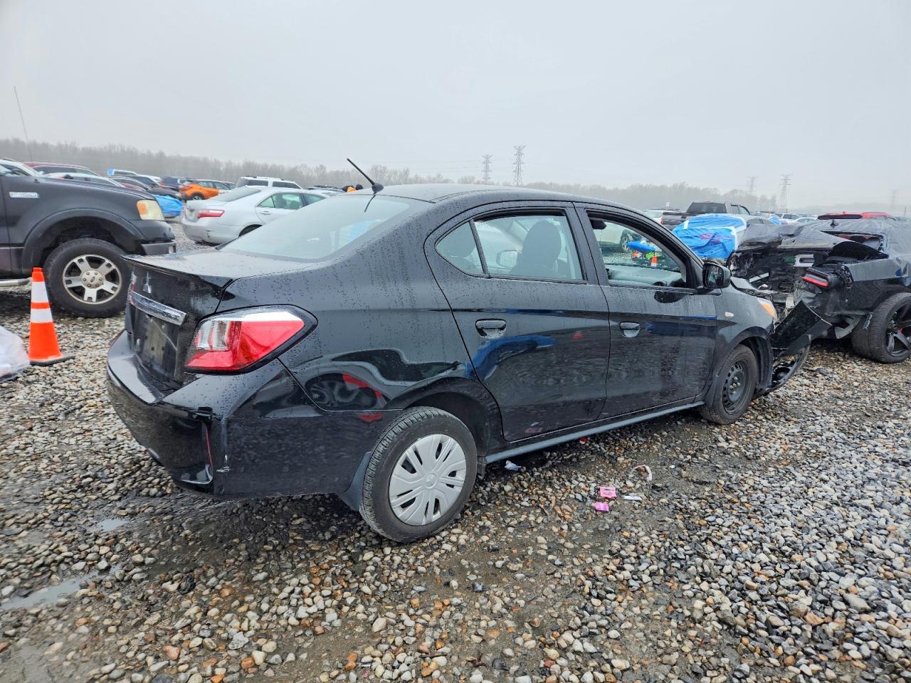 2024 MITSUBISHI MIRAGE G4 ES photo 3