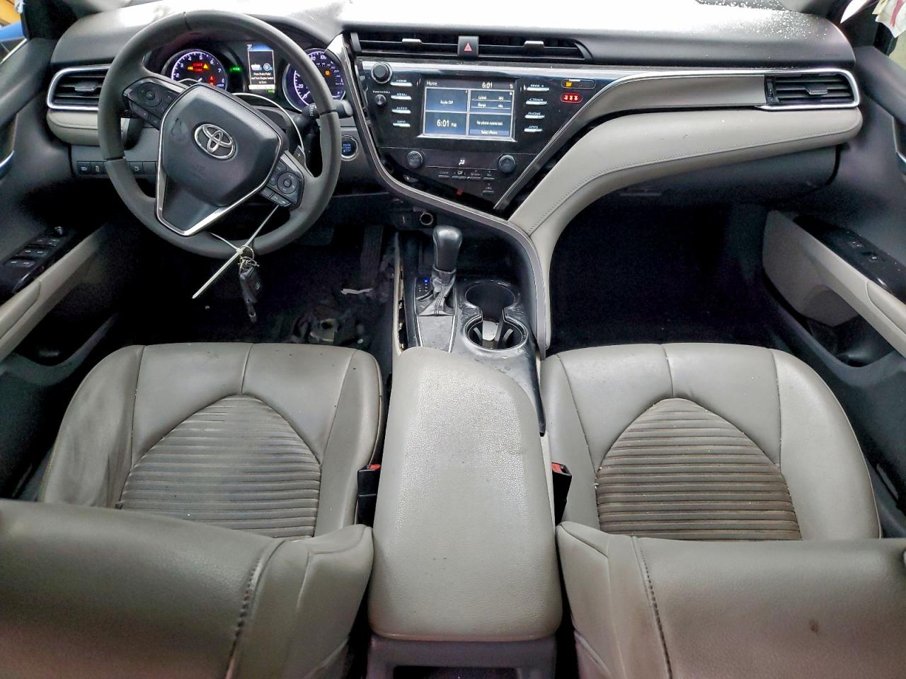 2018 TOYOTA CAMRY L photo 8