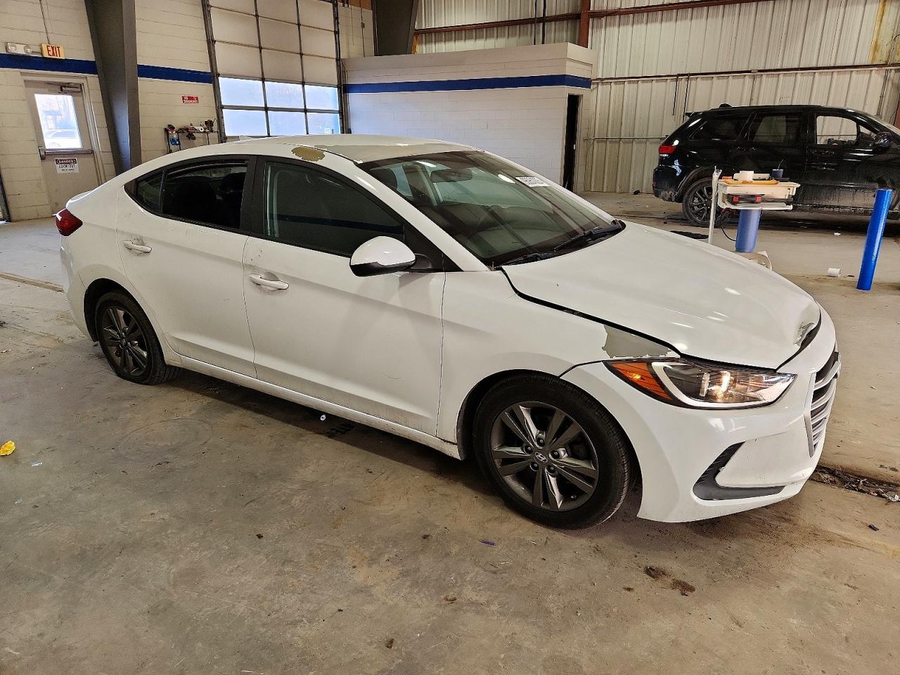 2018 HYUNDAI ELANTRA SEL photo 4