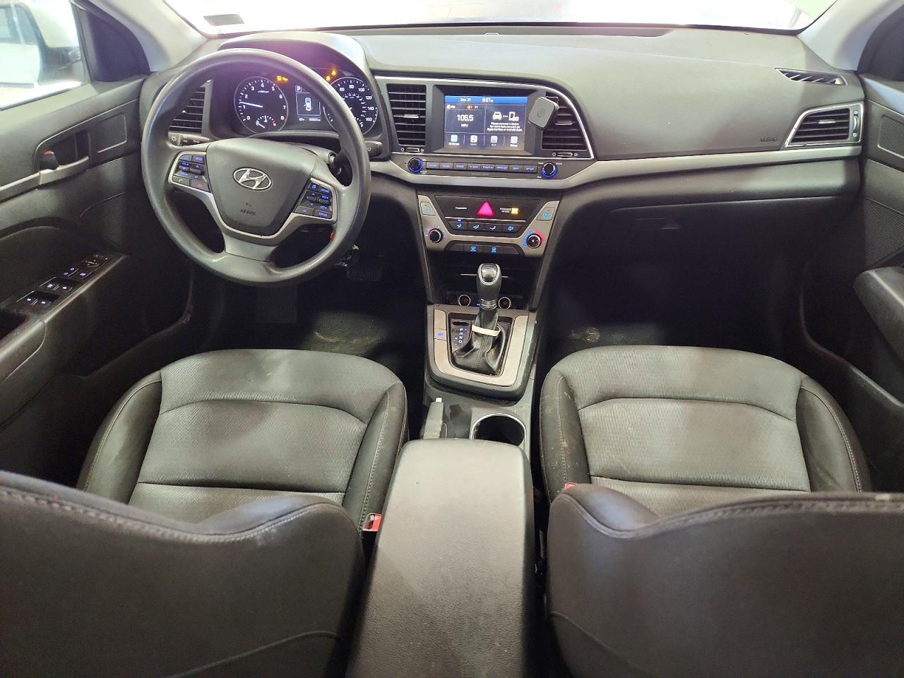 2018 HYUNDAI ELANTRA SEL photo 8