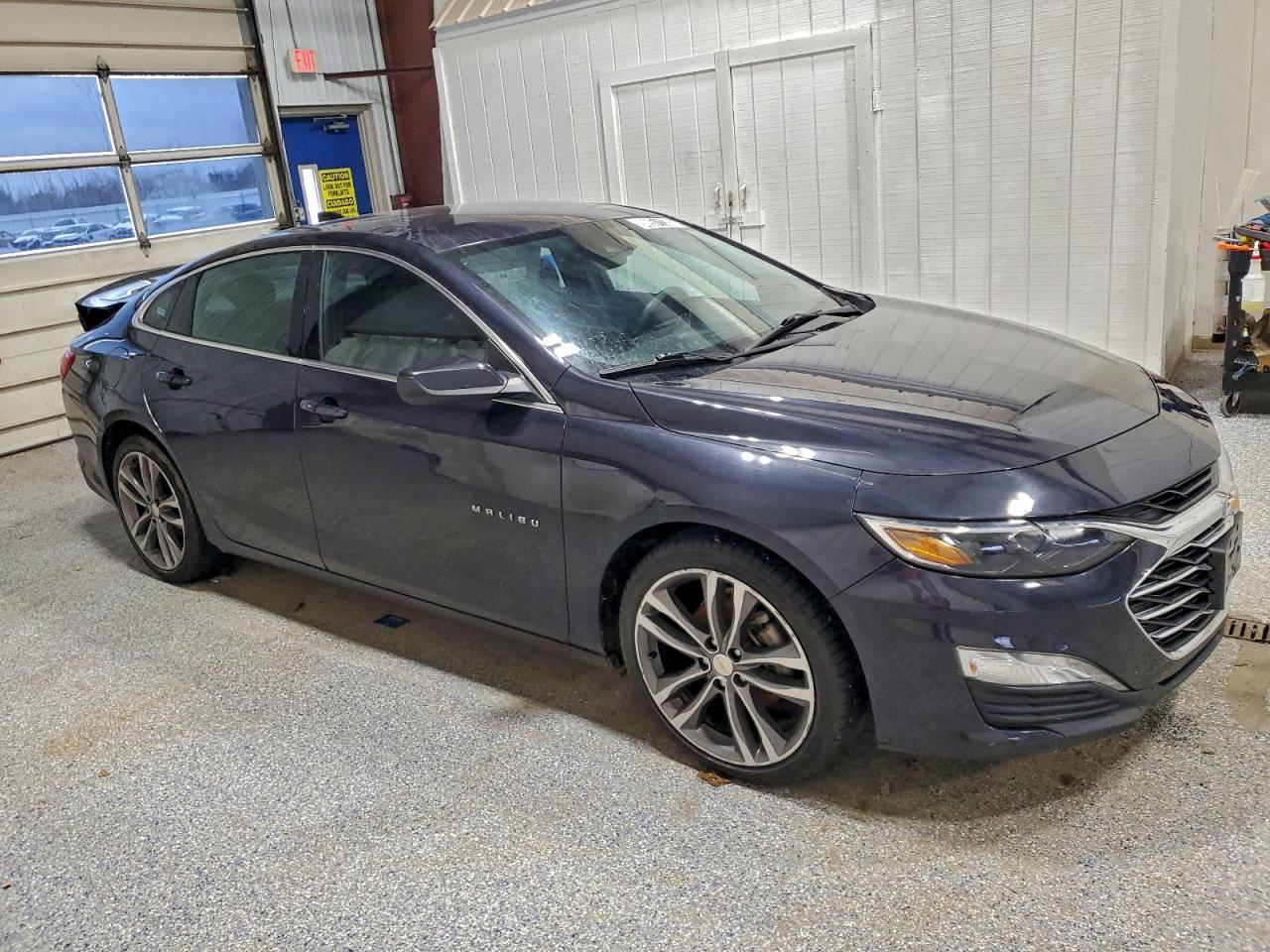 2023 CHEVROLET MALIBU LT photo 4