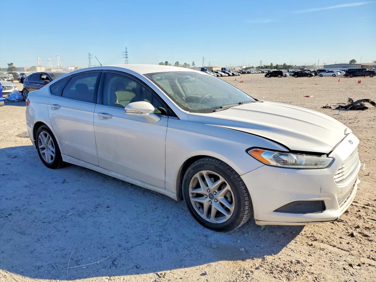 2016 FORD FUSION SE photo 4