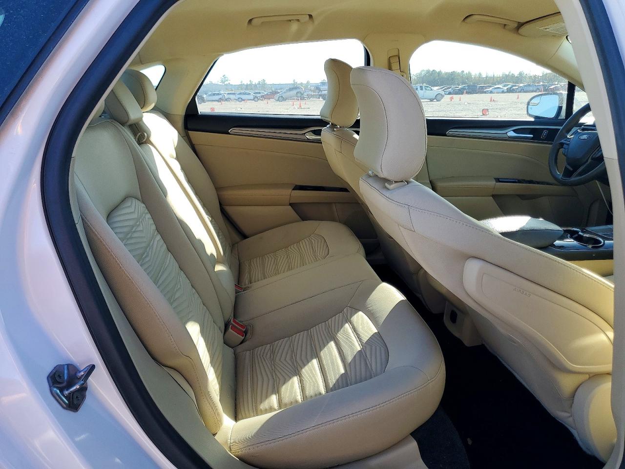2016 FORD FUSION SE photo 10
