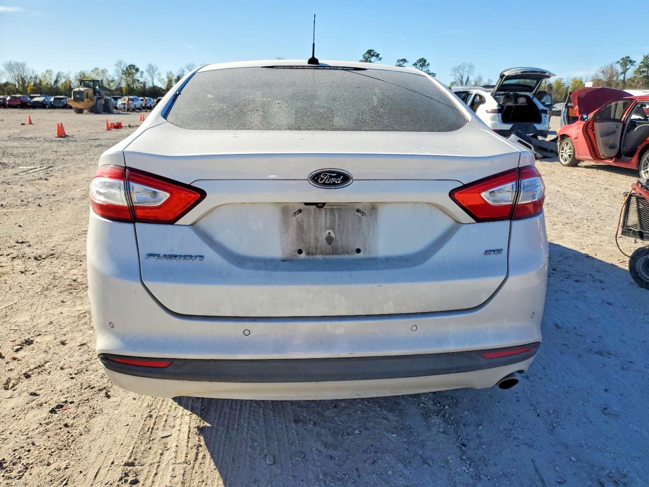 2016 FORD FUSION SE photo 6