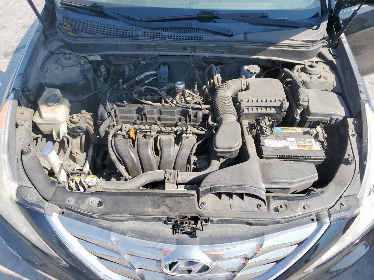 2013 HYUNDAI SONATA SE photo 11