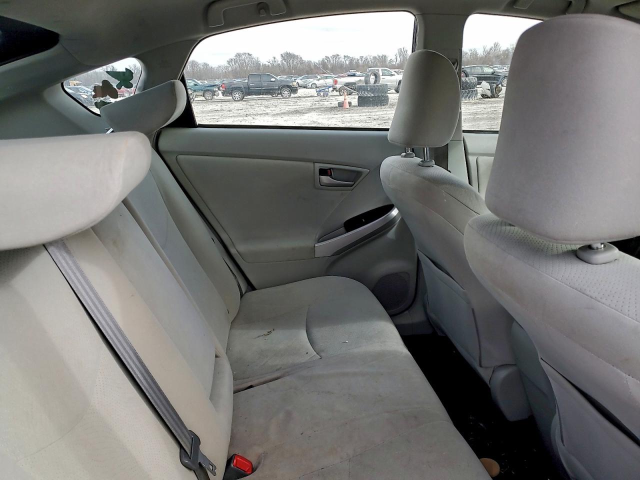 2012 TOYOTA PRIUS photo 10