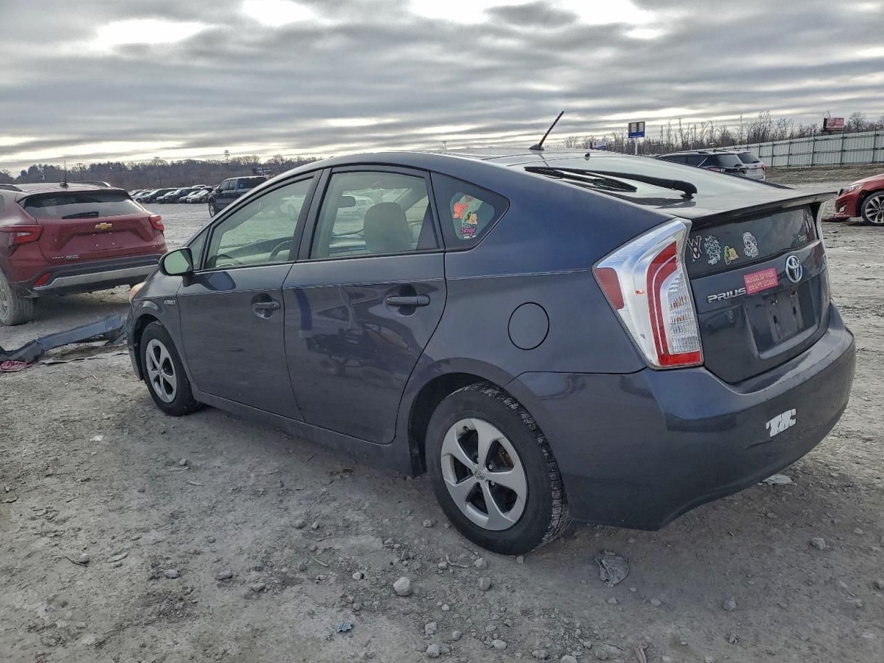 2012 TOYOTA PRIUS photo 2