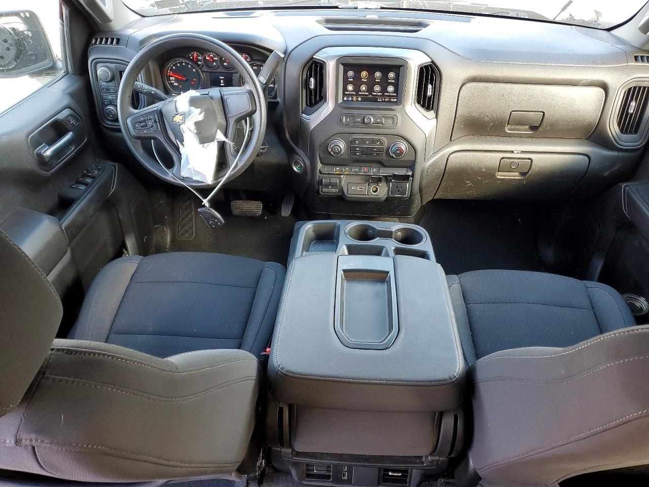 2024 CHEVROLET SILVERADO K1500 CUSTOM photo 8