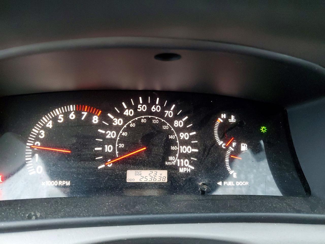 2005 TOYOTA COROLLA CE photo 9