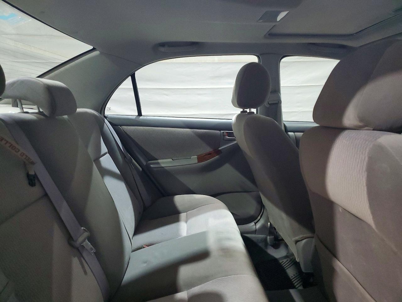2005 TOYOTA COROLLA CE photo 10