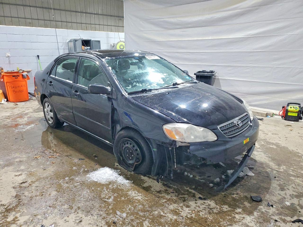 2005 TOYOTA COROLLA CE photo 4