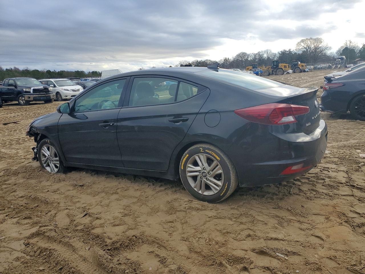 2020 HYUNDAI ELANTRA SEL photo 2