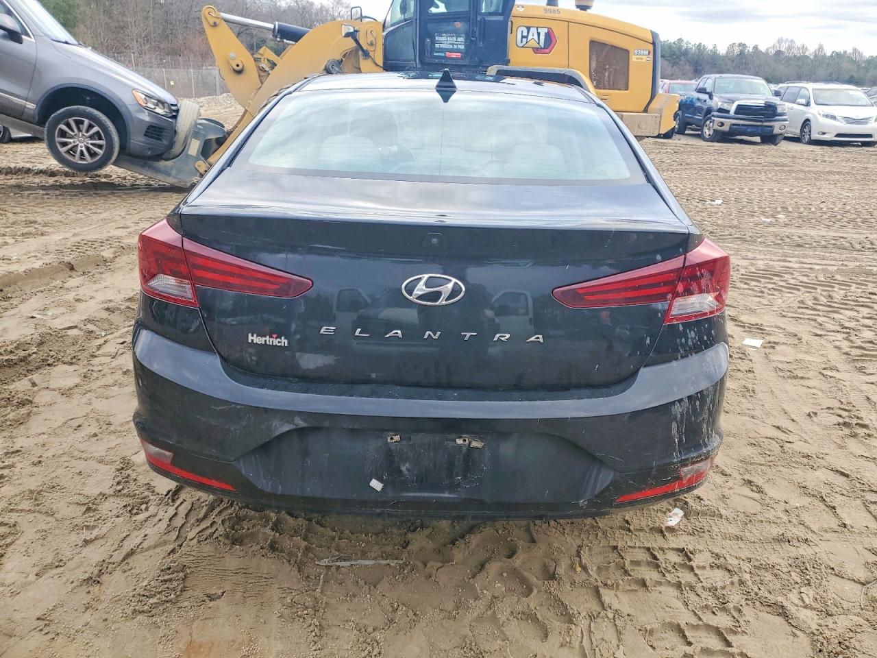 2020 HYUNDAI ELANTRA SEL photo 6