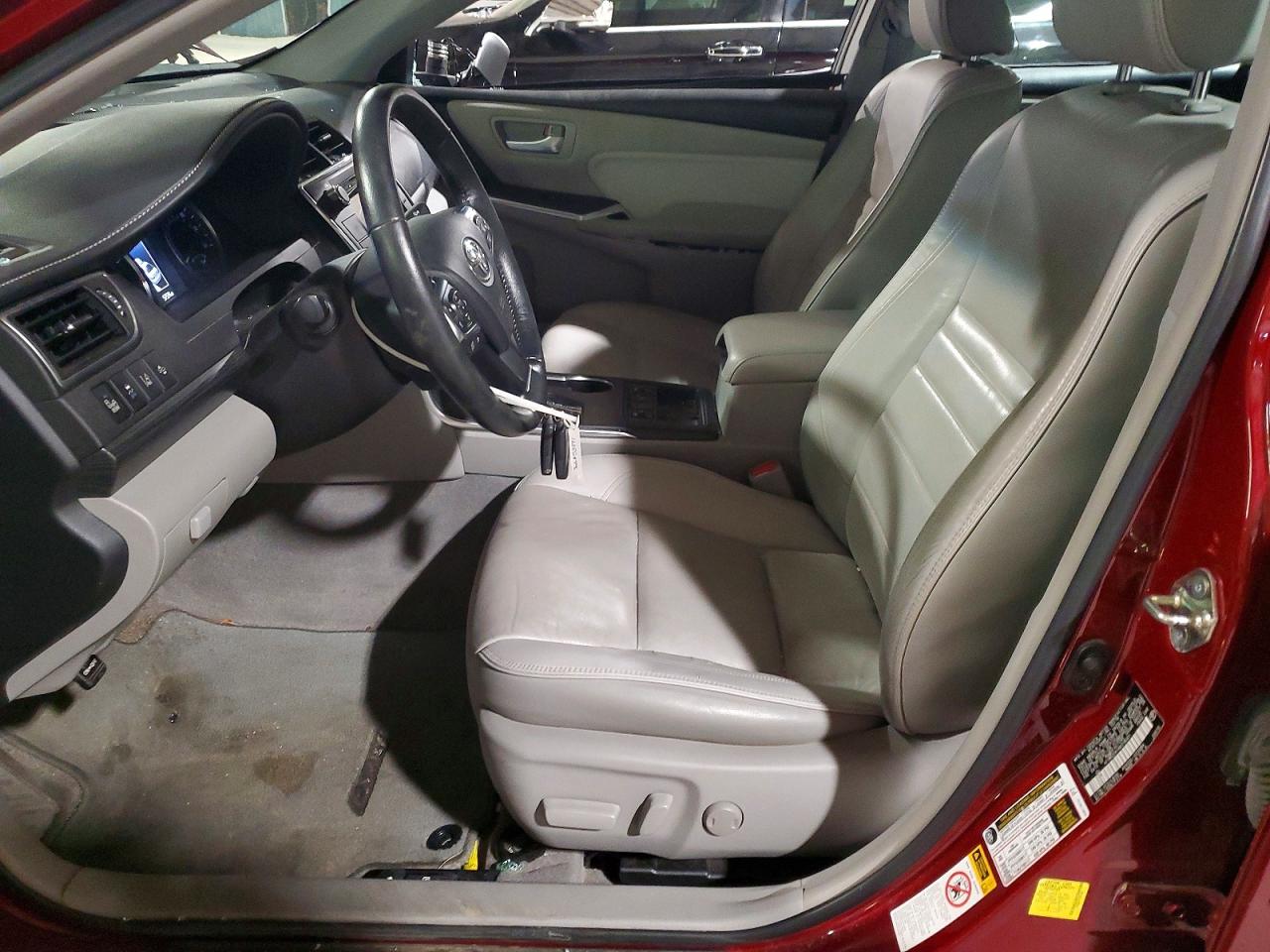 2017 TOYOTA CAMRY HYBRID photo 7