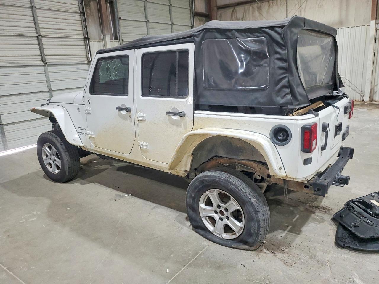 2016 JEEP WRANGLER UNLIMITED SPORT photo 2