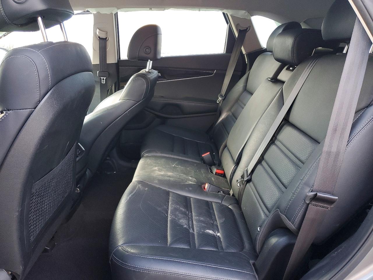 2017 KIA SORENTO LX photo 11