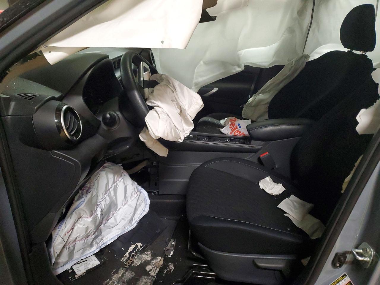 2023 NISSAN KICKS SV photo 13