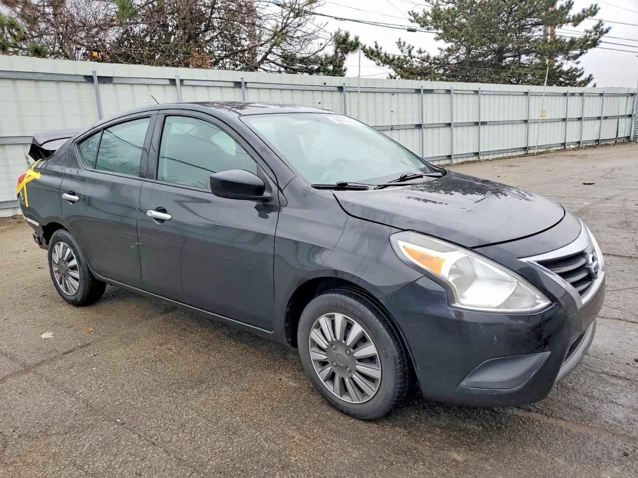 2018 NISSAN VERSA S photo 4