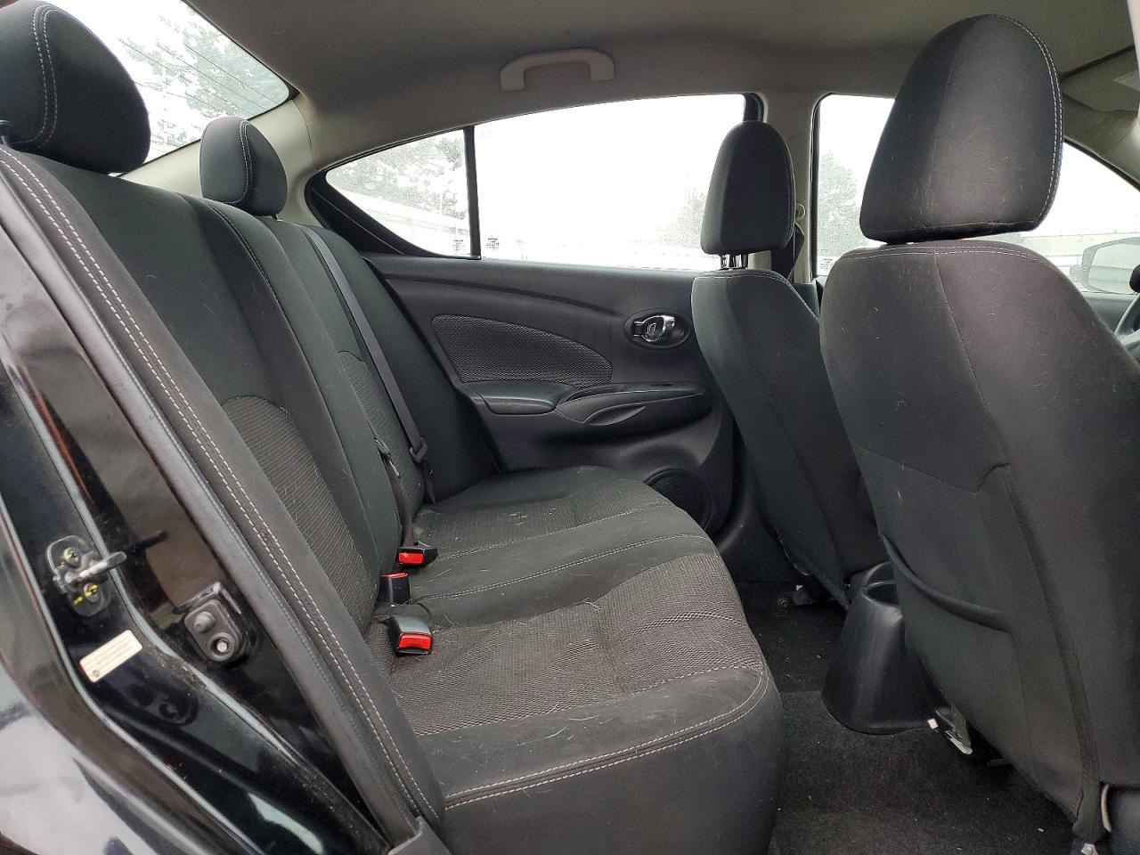 2018 NISSAN VERSA S photo 10